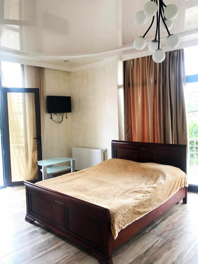 Tiktok House Hotel Kobuleti Ngoại thất bức ảnh